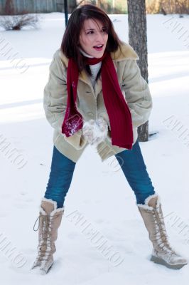 Snowball fight time