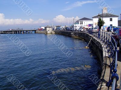 seaside approach to pier