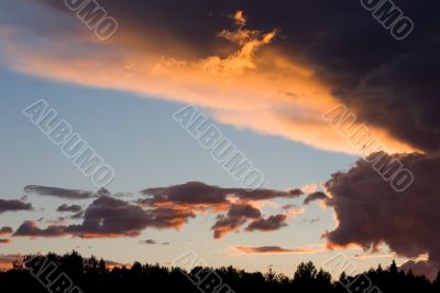 Decline before a thunder-storm