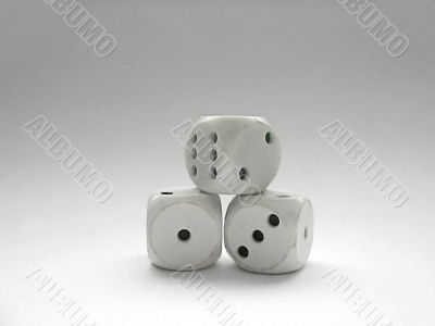  dices