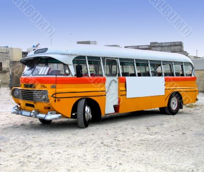 Retro-styled maltese bus