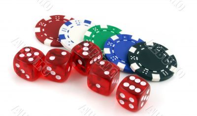 Poker chips and 5 dice