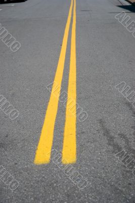yellow lines
