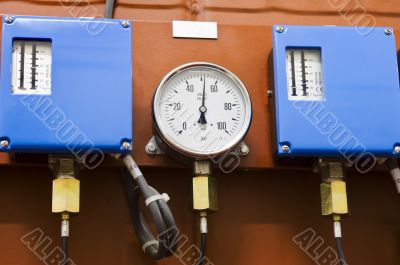 Pressure gauge