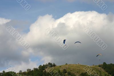 Three para-gliders