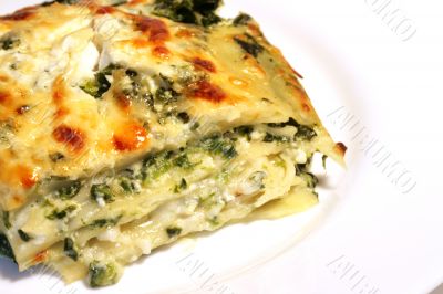 Vegetarian lasagne with ricotta cheese and spinach filling