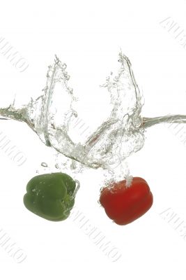 green and red pepper splash