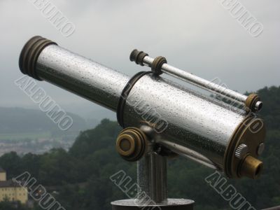 binocular for sightseeing