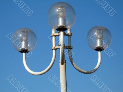 round streetlamps