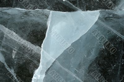 Triangular shape of a cracked ice