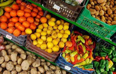 Fruit and vegetable stand