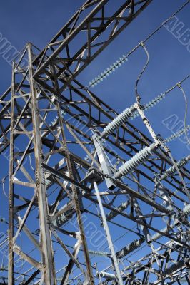 Metallic construction of high voltage electricity plant Metallic construction of high voltage electricity plant