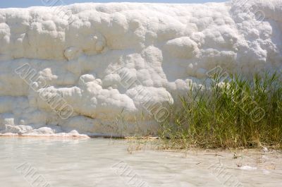 Wall of calcium. Pamukkale.