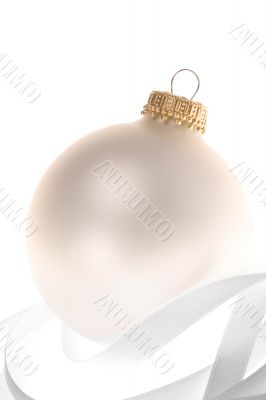 Beautiful Pearl Christmas ornament