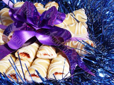 close-up cookies with violet bow
