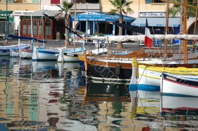 Colors of fishinf boat