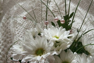 White flowers on the pillow