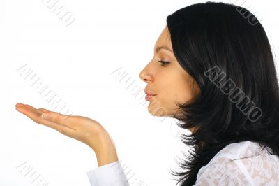 blows blows