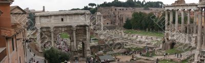 Looking onto the Roman Forum Looking onto the Roman Forum