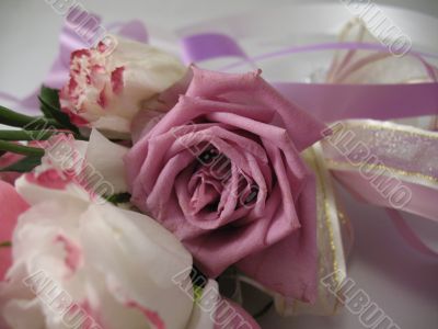A beautiful bouquet of wedding flowers A beautiful bouquet of wedding flowers
