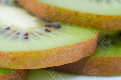 Kiwi slices Kiwi slices