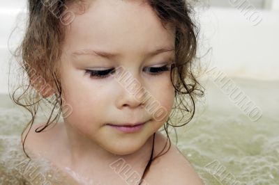 The Small girl in bath.