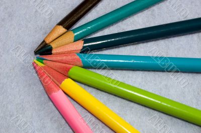 sharpened crayons penсils