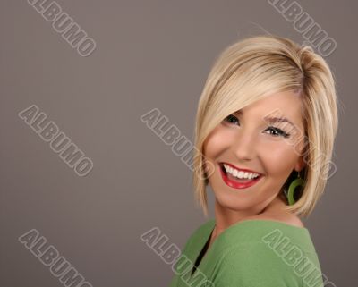 Blonde Smiling Earring Blonde Smiling Earring