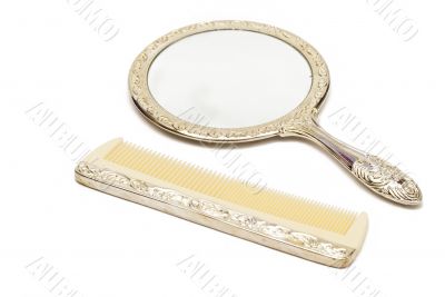 Mirror and Comb Set Mirror and Comb Set