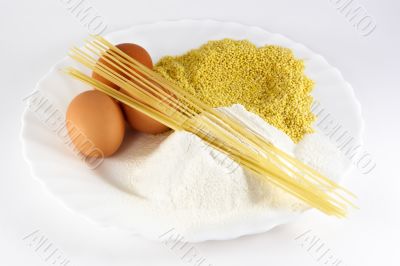 Egg,spaghetti and flour
