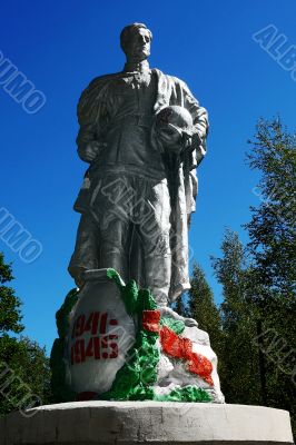 world war two monument