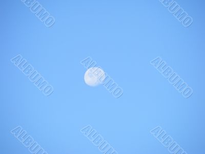 Moon In Daylight Moon In Daylight