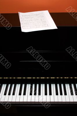 Piano with note papers