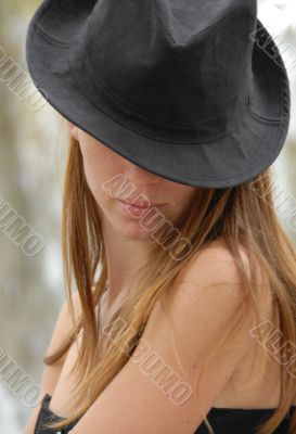 teen and black hat