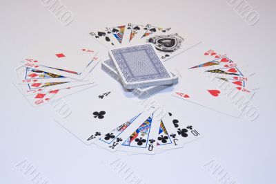 Circle of cards, Straight flush