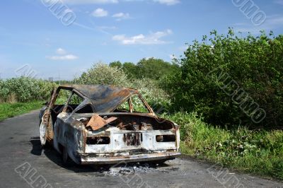 The burned down automobile