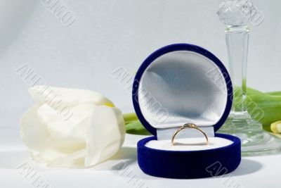ring with tulip.