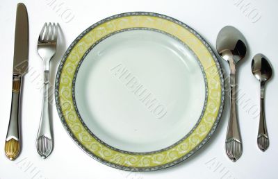 Plate and spoone set