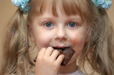 Girl eating Girl eating