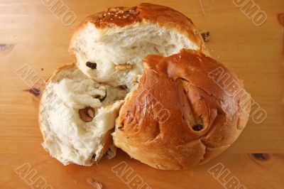 Nut and raisin bread