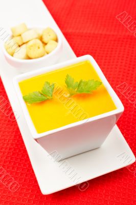 Carrots puree and bread croutons