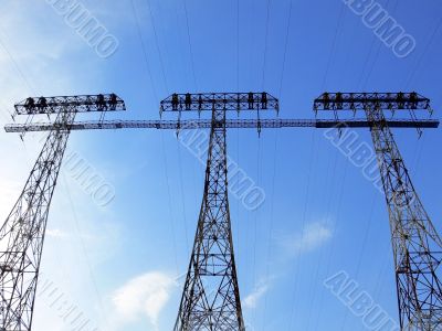 Power pylons