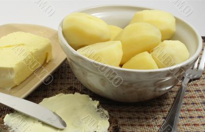 Boiled potatoes and butter