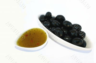 Olives and sauce