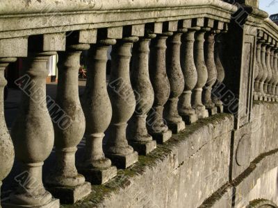 close up pillars