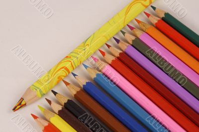 Build color pencils