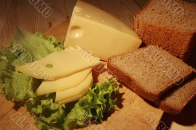 Cheese and rye-bread