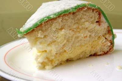 Sponge cake