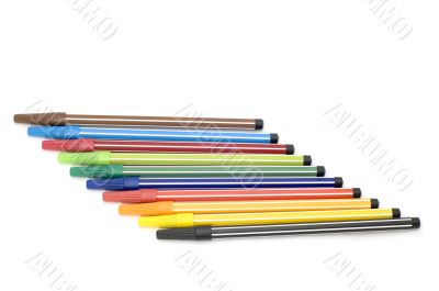 colored soft-tip pen