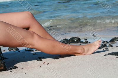 Coastal Waves and womens les Coastal Waves and womens les